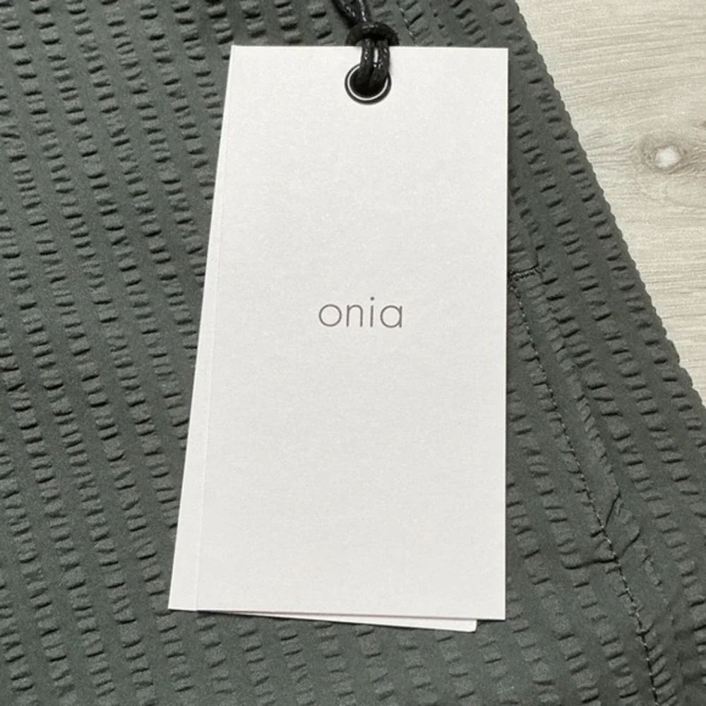 Onia Charles 5